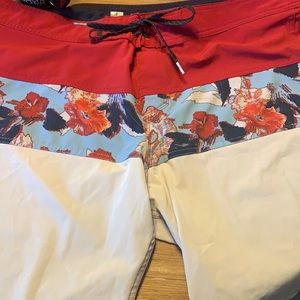 Quicksilver Board Shorts size 38